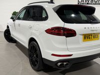 USED 2017 67 PORSCHE CAYENNE 3.0 V6 E-Hybrid S Platinum Edition SUV 5dr Petrol Plug-in Hybrid TiptronicS 4WD Euro 6 (s/s) (416 ps) 