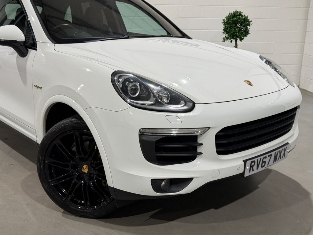 USED 2017 67 PORSCHE CAYENNE 3.0 V6 E-Hybrid S Platinum Edition SUV 5dr Petrol Plug-in Hybrid TiptronicS 4WD Euro 6 (s/s) (416 ps) 