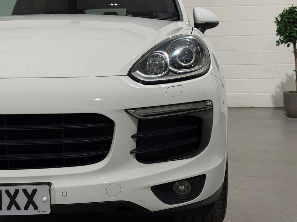 USED 2017 67 PORSCHE CAYENNE 3.0 V6 E-Hybrid S Platinum Edition SUV 5dr Petrol Plug-in Hybrid TiptronicS 4WD Euro 6 (s/s) (416 ps) 