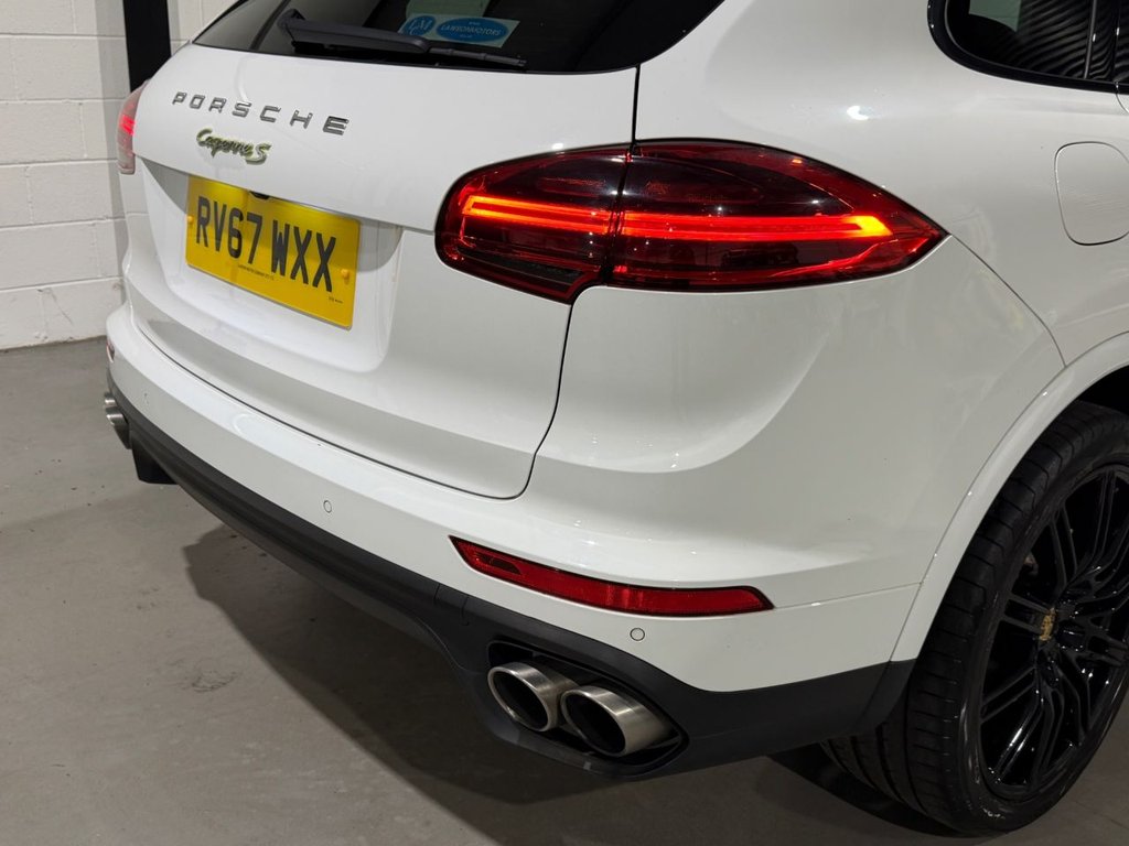 USED 2017 67 PORSCHE CAYENNE 3.0 V6 E-Hybrid S Platinum Edition SUV 5dr Petrol Plug-in Hybrid TiptronicS 4WD Euro 6 (s/s) (416 ps) 