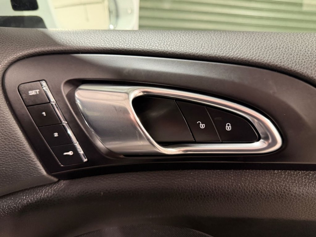 USED 2017 67 PORSCHE CAYENNE 3.0 V6 E-Hybrid S Platinum Edition SUV 5dr Petrol Plug-in Hybrid TiptronicS 4WD Euro 6 (s/s) (416 ps) 