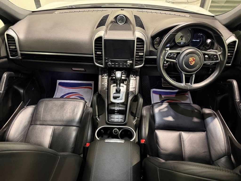USED 2017 67 PORSCHE CAYENNE 3.0 V6 E-Hybrid S Platinum Edition SUV 5dr Petrol Plug-in Hybrid TiptronicS 4WD Euro 6 (s/s) (416 ps) 