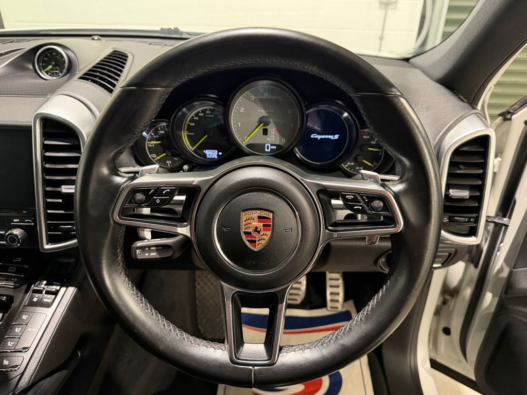 USED 2017 67 PORSCHE CAYENNE 3.0 V6 E-Hybrid S Platinum Edition SUV 5dr Petrol Plug-in Hybrid TiptronicS 4WD Euro 6 (s/s) (416 ps) 