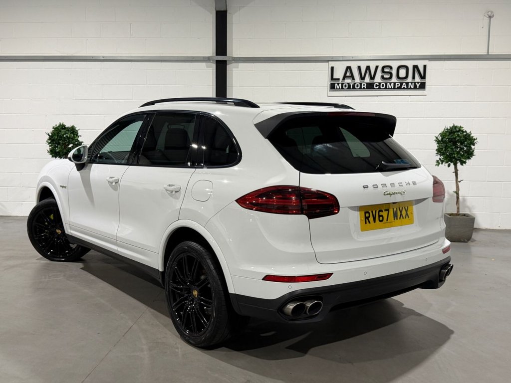 USED 2017 67 PORSCHE CAYENNE 3.0 V6 E-Hybrid S Platinum Edition SUV 5dr Petrol Plug-in Hybrid TiptronicS 4WD Euro 6 (s/s) (416 ps) 