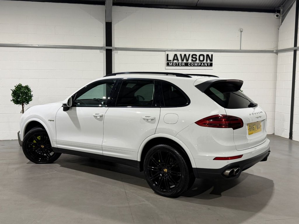 USED 2017 67 PORSCHE CAYENNE 3.0 V6 E-Hybrid S Platinum Edition SUV 5dr Petrol Plug-in Hybrid TiptronicS 4WD Euro 6 (s/s) (416 ps) 