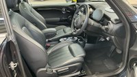 USED 2020 70 MINI Electric Hatch Cooper SE 32.6kWh Level 3 Hatchback 3dr Electric Auto (184 ps) 