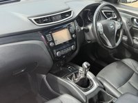 USED 2015 65 NISSAN X-TRAIL 1.6 dCi Tekna SUV 5dr Diesel Manual Euro 5 (s/s) (130 ps) ** GLASS PANORAMIC SUNROOF **