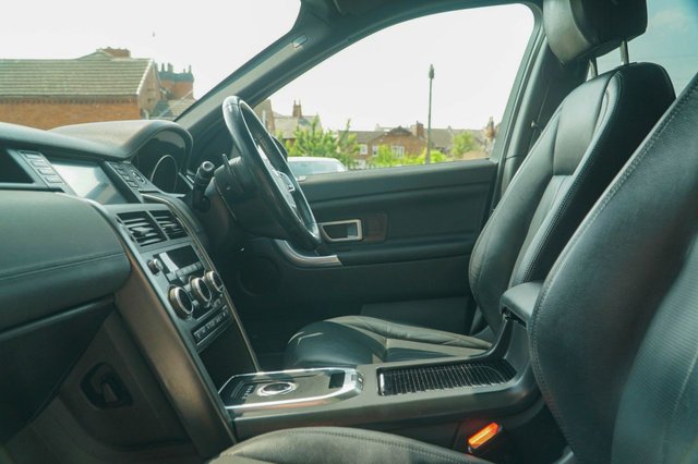 View our LAND ROVER DISCOVERY SPORT