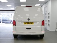 USED 2022 72 VOLKSWAGEN TRANSPORTER T28 2.0 TDI 150 BMT SWB HIGHLINE DSG AUTOMATIC ( RACKING ) 1 OWNER | DSG AUTO | 150 BHP | TAILGATE