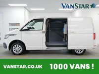 USED 2022 72 VOLKSWAGEN TRANSPORTER T28 2.0 TDI 150 BMT SWB HIGHLINE DSG AUTOMATIC ( RACKING ) 1 OWNER | DSG AUTO | 150 BHP | TAILGATE