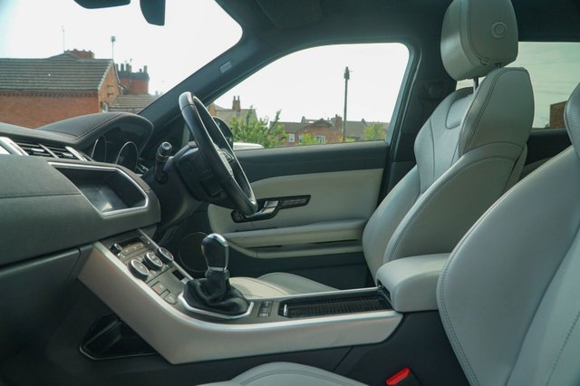 View our LAND ROVER RANGE ROVER EVOQUE