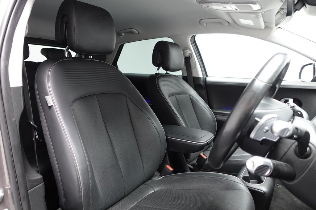 2022 Hyundai Ioniq 5 — image 2