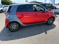 USED 2021 21 SMART FORFOUR 17.6kWh Prime Exclusive Hatchback 5dr Electric Auto (22kW Charger) (82 ps) 2 OWNERS FROM NEW* 4 STAMP SERVICE HISTORY* AUTOMATIC* FULL EV* SPLIT PANORAMIC ROOF* PARKING SENSORS* REVERSING CAMERA* ECO MODE* CRUISE CONTROL*  AIR CON* BLUETOOTH PHONE AND AUDIO* DAB