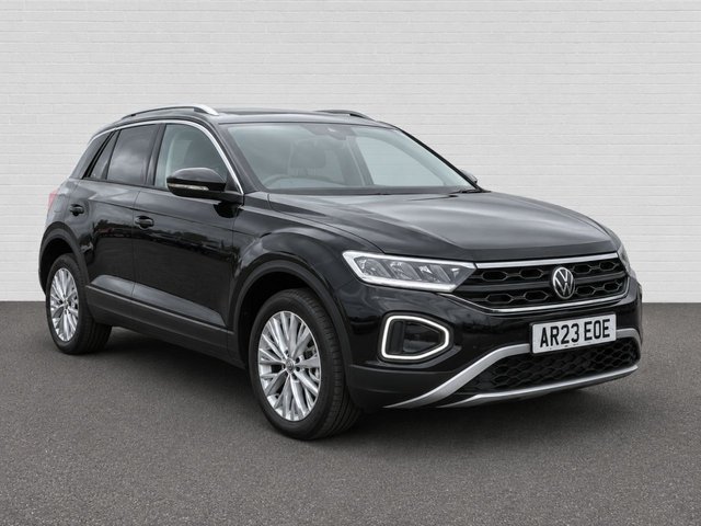 View our Volkswagen T-Roc 1.0 TSI Life SUV 5dr Petrol Manual Euro 6 (s/s) (110 ps)