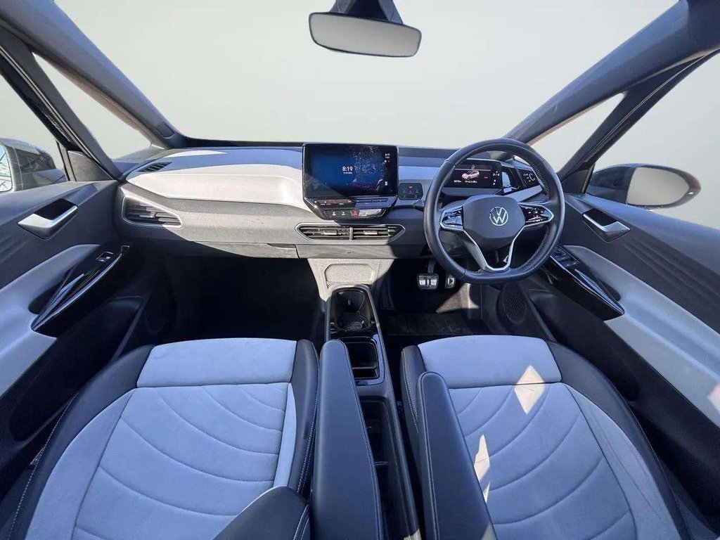 2023 Volkswagen ID.3 — image 5