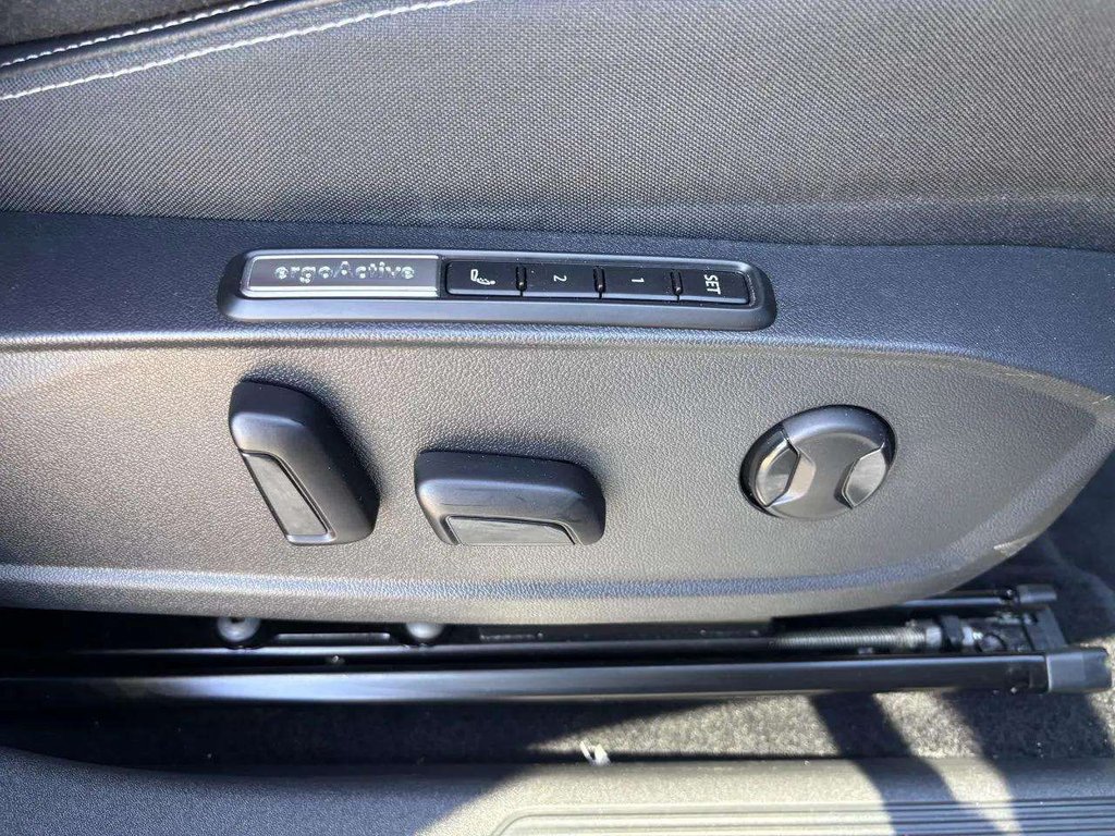 2023 Volkswagen ID.3 — image 8