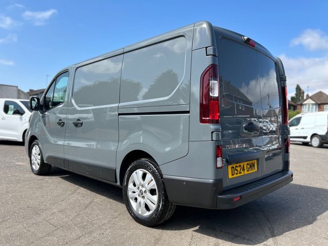 View our NISSAN PRIMASTAR