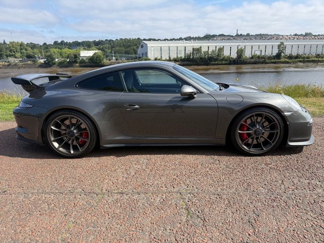 View our PORSCHE 911 GT3