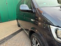 USED 2016 66 VOLKSWAGEN CARAVELLE 2.0 TDI BlueMotion Tech Executive MPV 5dr Diesel DSG Euro 6 (s/s) (150 ps) 
