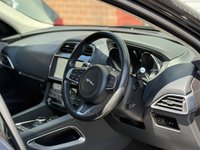 USED 2019 19 JAGUAR F-PACE 2.0 D180 Portfolio SUV 5dr Diesel Auto AWD Euro 6 (s/s) (180 ps) BLACK+CLEANEXAMPLE+LOADED