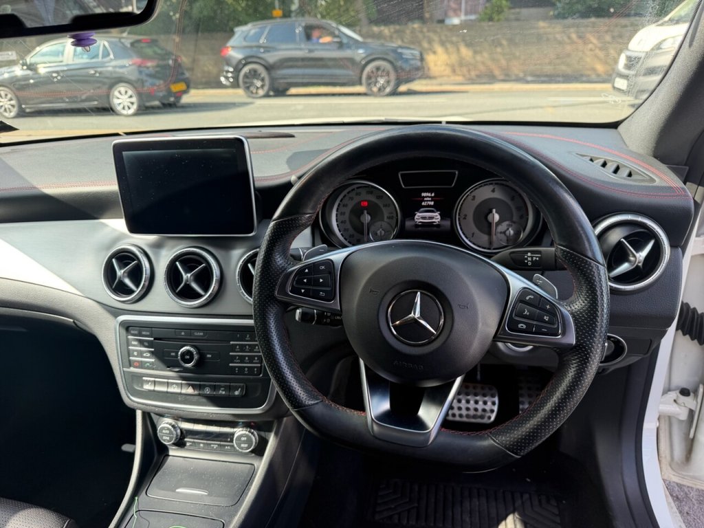 2015 Mercedes-Benz CLA — image 4