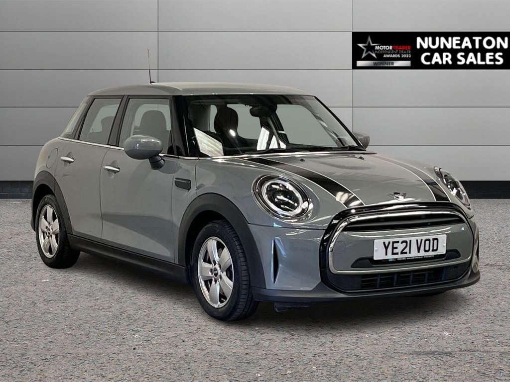 USED 2021 21 MINI HATCH 1.5 Cooper Classic Hatchback 5dr Petrol Steptronic Euro 6 (s/s) (136 ps) 