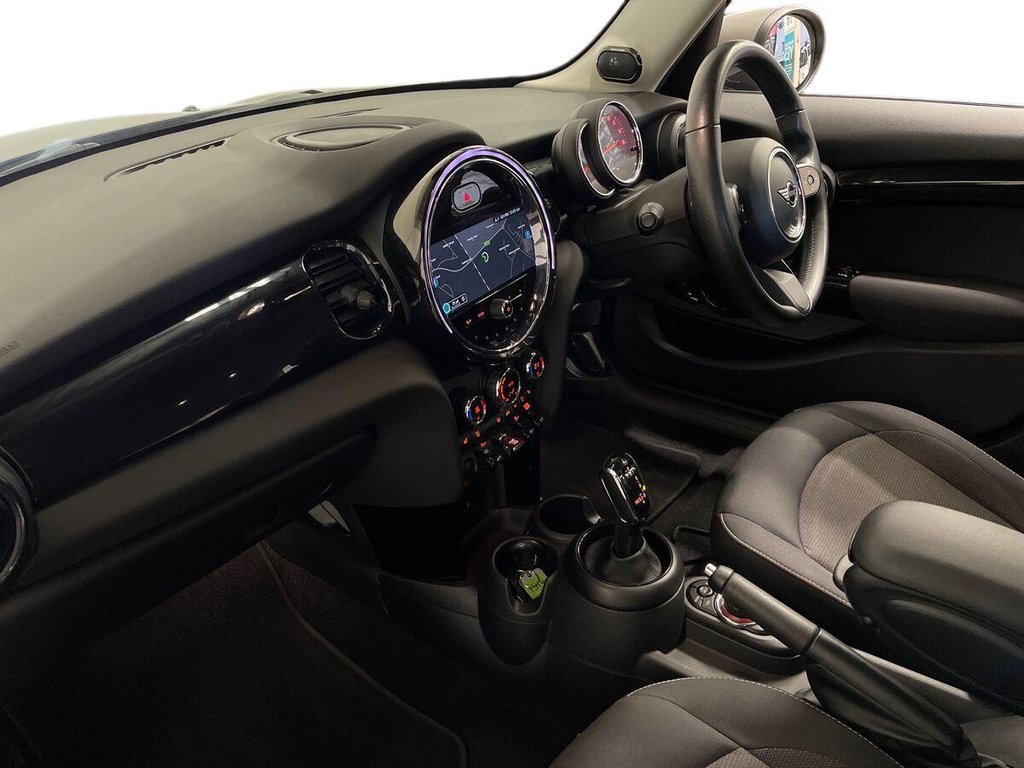 USED 2021 21 MINI HATCH 1.5 Cooper Classic Hatchback 5dr Petrol Steptronic Euro 6 (s/s) (136 ps) 