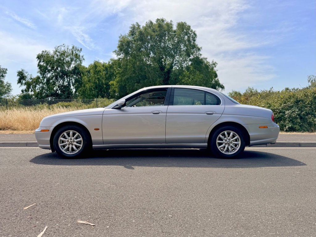 USED 2002 52 JAGUAR S-TYPE 3.0 V6 SE // Saloon // Petrol // Automatic (259 g/km, 240 bhp) // px swap 
