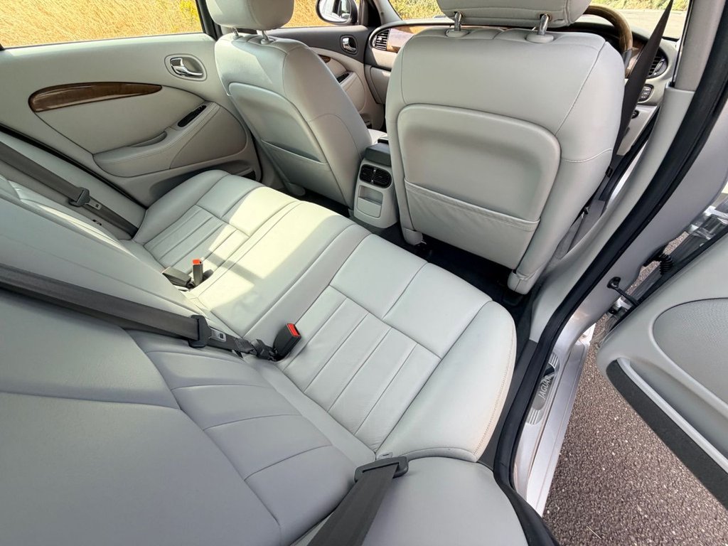 USED 2002 52 JAGUAR S-TYPE 3.0 V6 SE // Saloon // Petrol // Automatic (259 g/km, 240 bhp) // px swap 