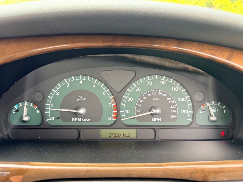 USED 2002 52 JAGUAR S-TYPE 3.0 V6 SE // Saloon // Petrol // Automatic (259 g/km, 240 bhp) // px swap 