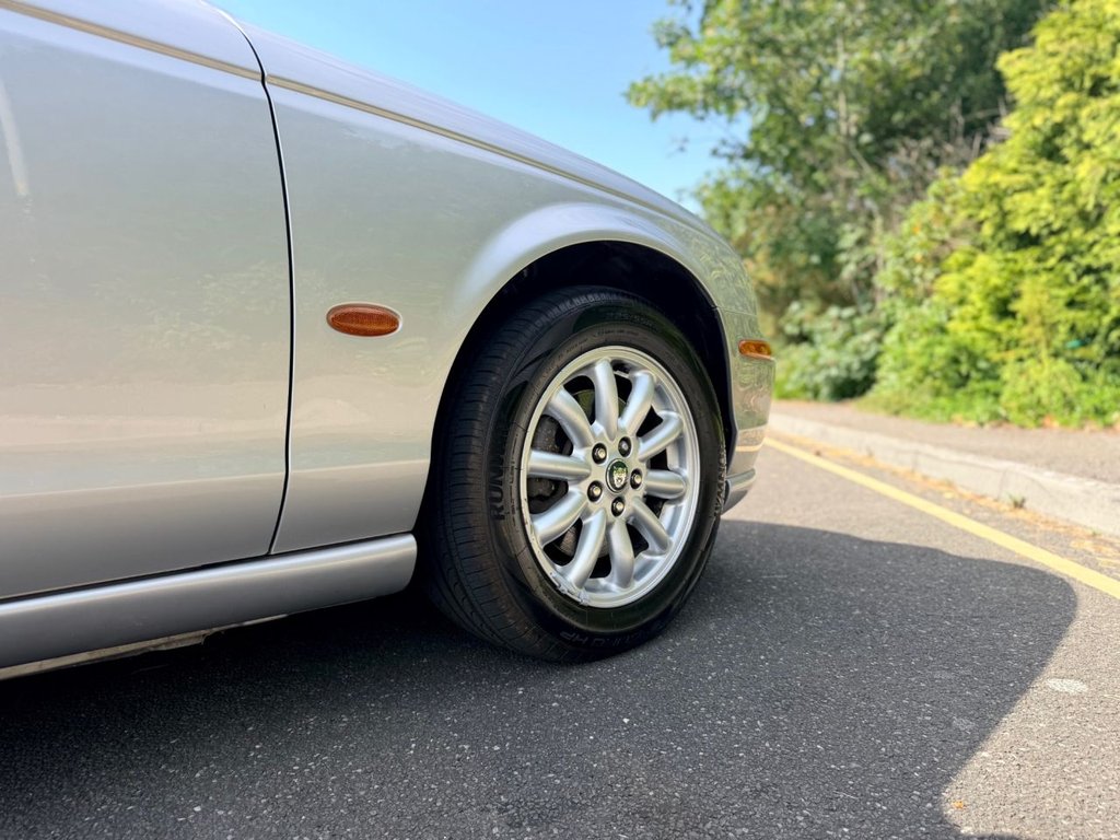 USED 2002 52 JAGUAR S-TYPE 3.0 V6 SE // Saloon // Petrol // Automatic (259 g/km, 240 bhp) // px swap 