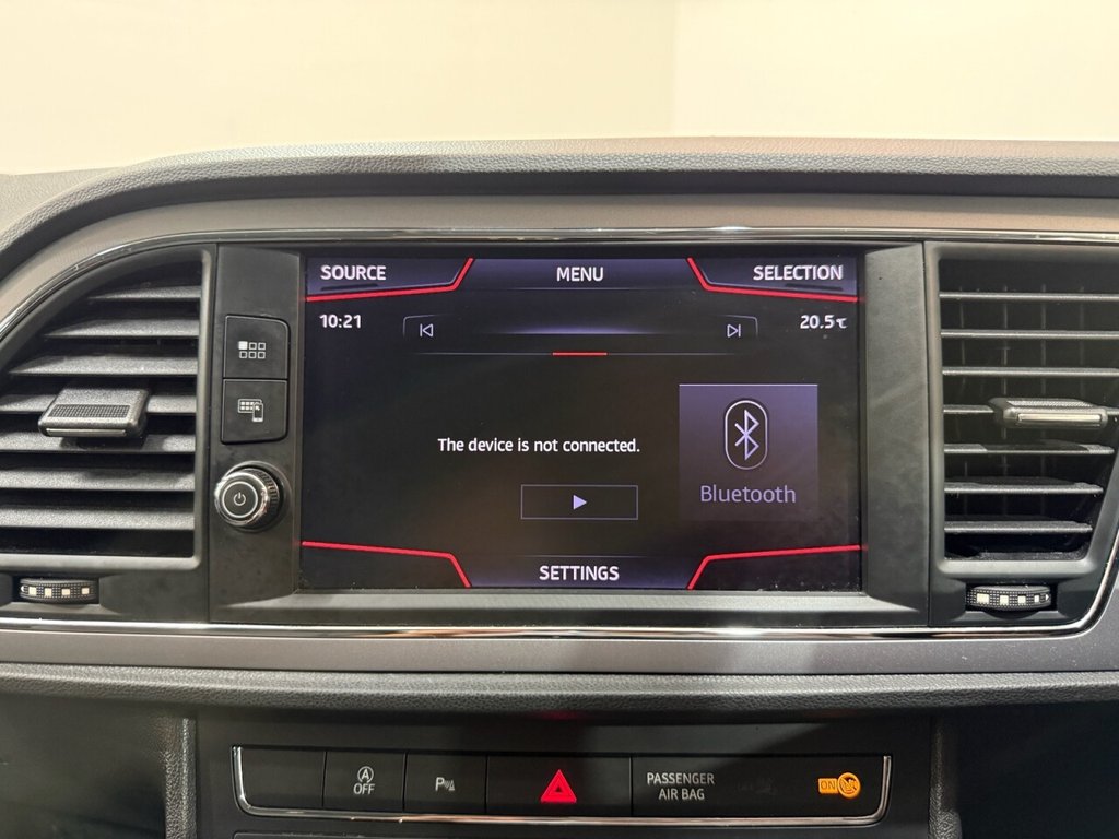 2020 SEAT Leon — image 7