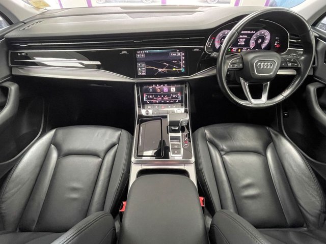 View our AUDI Q7