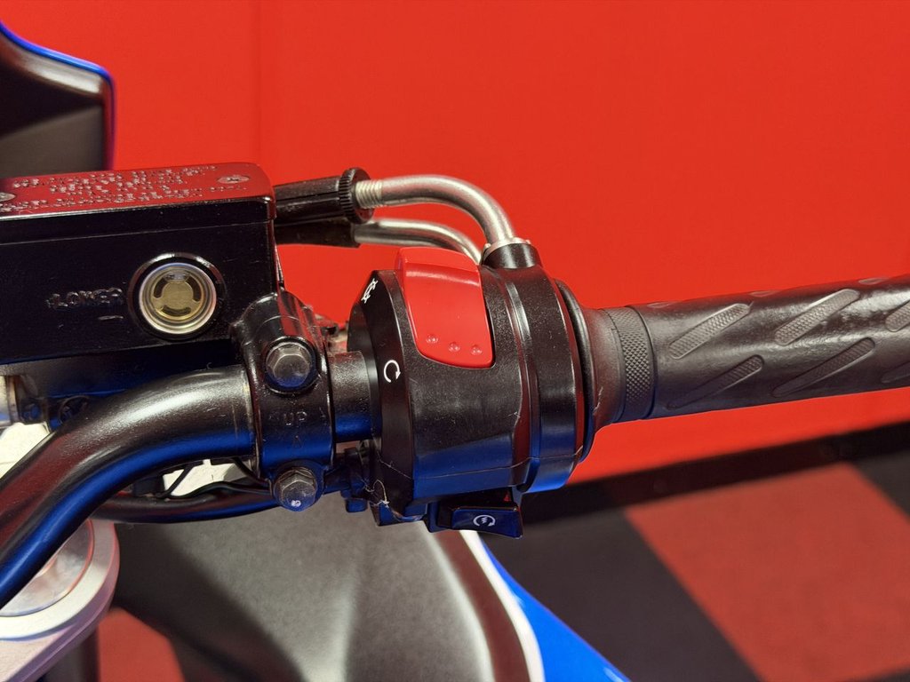 USED 2013 13 SUZUKI GSX650F TRADE BIKES AT TRADE PRICES GIVI TOP BOX