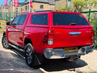 USED 2017 17 TOYOTA HILUX 2.4 D-4D Invincible Auto 4WD Euro 6 4dr (TSS, 3.5t) OVER Â£6000 SPENT LAST SERVICE