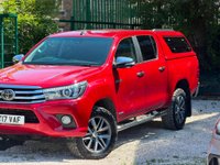 USED 2017 17 TOYOTA HILUX 2.4 D-4D Invincible Auto 4WD Euro 6 4dr (TSS, 3.5t) OVER Â£6000 SPENT LAST SERVICE
