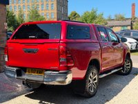 USED 2017 17 TOYOTA HILUX 2.4 D-4D Invincible Auto 4WD Euro 6 4dr (TSS, 3.5t) OVER Â£6000 SPENT LAST SERVICE