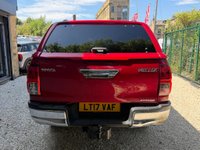 USED 2017 17 TOYOTA HILUX 2.4 D-4D Invincible Auto 4WD Euro 6 4dr (TSS, 3.5t) OVER Â£6000 SPENT LAST SERVICE