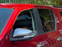 USED 2017 17 TOYOTA HILUX 2.4 D-4D Invincible Auto 4WD Euro 6 4dr (TSS, 3.5t) OVER Â£6000 SPENT LAST SERVICE