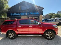 USED 2017 17 TOYOTA HILUX 2.4 D-4D Invincible Auto 4WD Euro 6 4dr (TSS, 3.5t) OVER Â£6000 SPENT LAST SERVICE