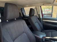 USED 2017 17 TOYOTA HILUX 2.4 D-4D Invincible Auto 4WD Euro 6 4dr (TSS, 3.5t) OVER Â£6000 SPENT LAST SERVICE