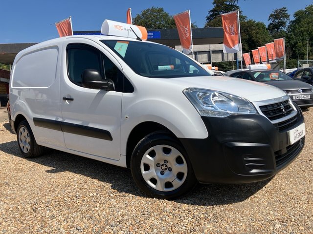 View our PEUGEOT PARTNER