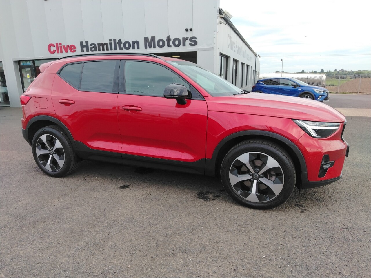 2025 VOLVO XC40 2.0 B4 MHEV Plus Dark SUV 5dr Petrol Hybrid DCT Auto Euro 6 (s/s) (197 ps) - vehicle photo 26 for sale on PureCar