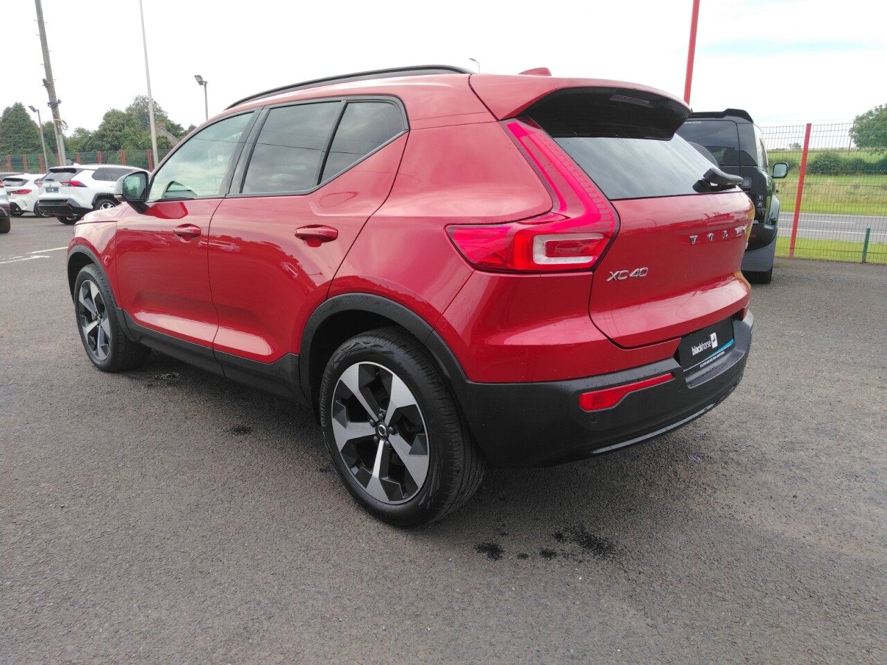 2025 VOLVO XC40 2.0 B4 MHEV Plus Dark SUV 5dr Petrol Hybrid DCT Auto Euro 6 (s/s) (197 ps) - vehicle photo 7 for sale on PureCar