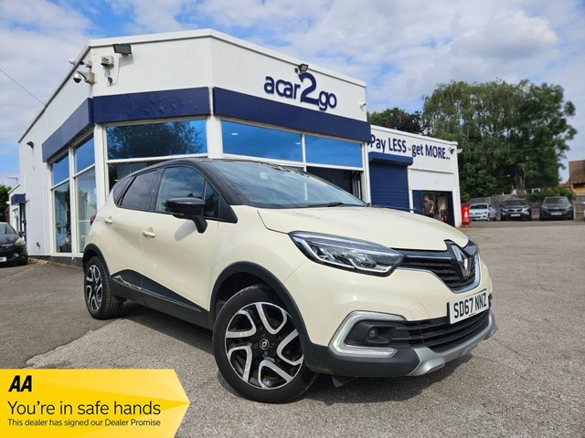 View our RENAULT CAPTUR