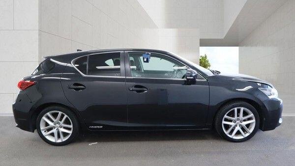 View our LEXUS CT