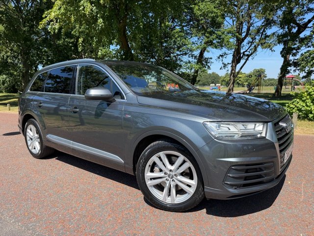 View our AUDI Q7
