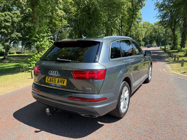 View our AUDI Q7