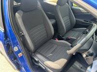 USED 2017 17 TOYOTA YARIS 1.5 VVT-h Blue Bi-Tone Hatchback 5dr Petrol Hybrid E-CVT Euro 6 (s/s) (100 ps) SELF CHARGING HYBRID