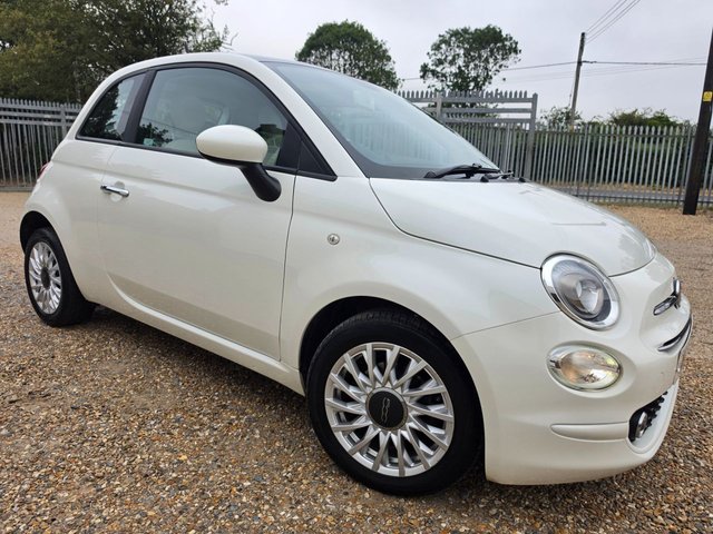 View our Fiat 500 1.0 MHEV Lounge Hatchback 3dr Petrol Manual Euro 6 (s/s) (70 bhp)